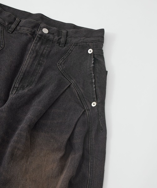 CONZ(コンズ)の「over dye curved denim(デニムパンツ・レディース・ブルー/ブラック・1/3/2)」の18枚目の写真