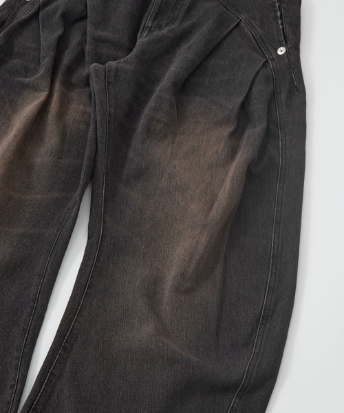 CONZ(コンズ)の「over dye curved denim(デニムパンツ・レディース・ブルー/ブラック・1/3/2)」の19枚目の写真