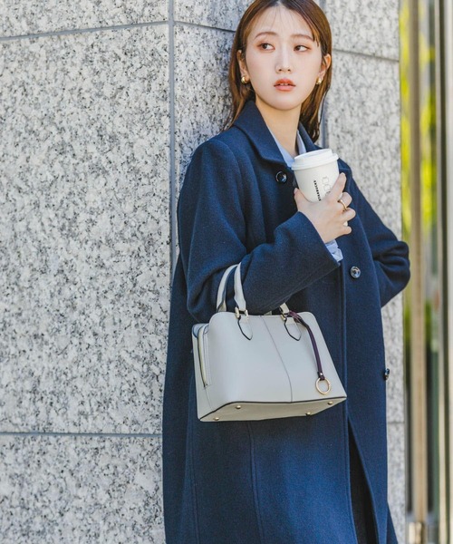 URBAN RESEARCH(アーバンリサーチ)の「センターステッチハンドバッグ(ハンドバッグ・レディース・ブラック/ベージュ/ライトグレー・ONE)」の15枚目の写真