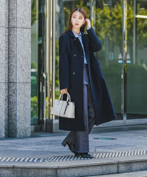URBAN RESEARCH(アーバンリサーチ)の「センターステッチハンドバッグ(ハンドバッグ・レディース・ブラック/ベージュ/ライトグレー・ONE)」の18枚目の写真