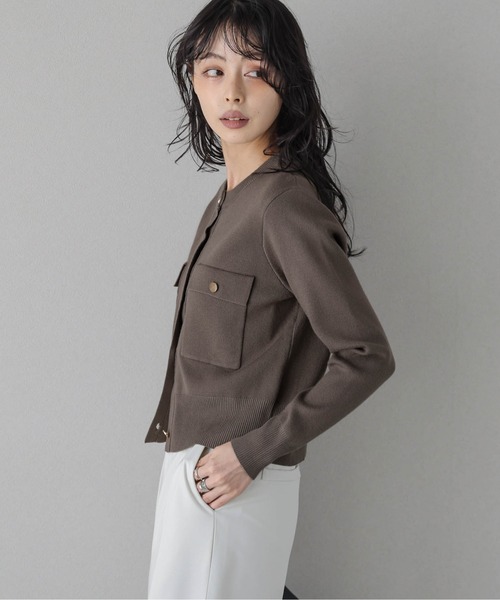 AMELY(エミリー)の「ショートニットカーディガン/ゴールドボタン(カーディガン/ボレロ・レディース・ブラック/モカ/ライトベージュ/ネイビー・フリー)」の9枚目の写真