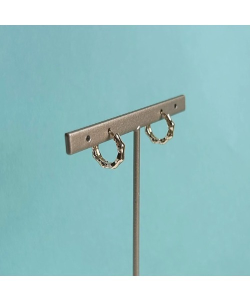 tone(トーン)の「【Seolrem】デザインミニフープピアス(MA)(ピアス(両耳用)・レディース・シルバー/ゴールド/ピンクゴールド・FREE)」の2枚目の写真