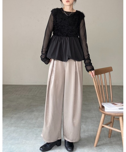 She's Closet(シーズクローゼット)の「クルーネック長袖シャーリング シアートップス ロングTシャツ(Tシャツ/カットソー・レディース・チャコールグレー/ブラック/ホワイト・FREE)」の20枚目の写真