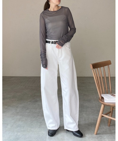 She's Closet(シーズクローゼット)の「クルーネック長袖シャーリング シアートップス ロングTシャツ(Tシャツ/カットソー・レディース・チャコールグレー/ブラック/ホワイト・FREE)」の22枚目の写真