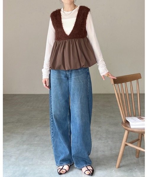 She's Closet(シーズクローゼット)の「クルーネック長袖シャーリング シアートップス ロングTシャツ(Tシャツ/カットソー・レディース・チャコールグレー/ブラック/ホワイト・FREE)」の6枚目の写真