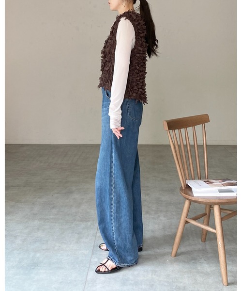 She's Closet(シーズクローゼット)の「クルーネック長袖シャーリング シアートップス ロングTシャツ(Tシャツ/カットソー・レディース・チャコールグレー/ブラック/ホワイト・FREE)」の7枚目の写真