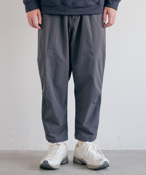 rehacer(レアセル)の「rehacer : Utilized Pocket Pants / ユーティライズド ポケット パンツ(その他パンツ・メンズ・グレイッシュベージュ/ブラック・LARGE/MEDIUM/SMALL)」の2枚目の写真