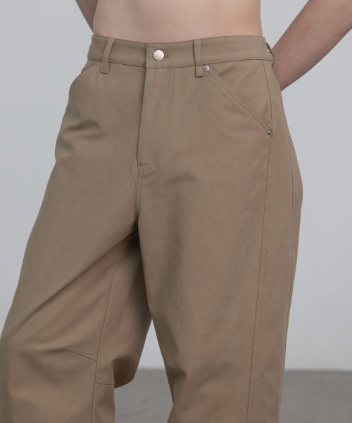 DECOROSO（デコローゾ）の「バックサテン セミカーブドパンツ [ベージュ]（その他パンツ・メンズ・その他・MEDIUM/LARGE/X-LARGE）」の4枚目の写真
