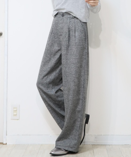 DISKEEN SURE(ディスキーンシュアー)の「大人のトラッドスタイルにハマる!ツィードタッチチェック柄タックワイドパンツ(その他パンツ・レディース・モカ/グレー・M/L)」の1枚目の写真