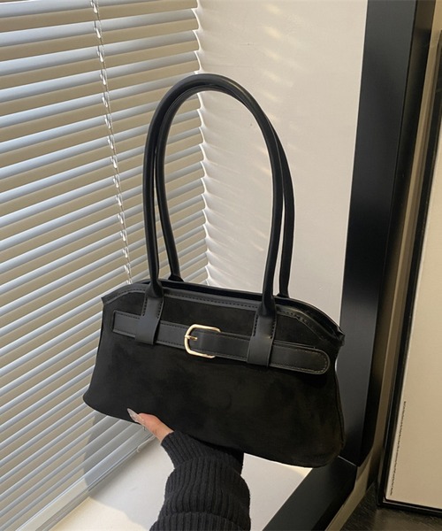 Silly（シリー）の「【クラシカルなベルトデザインで高見え♪】スエードライク ベルトデザインミニボストンバッグ（ボストンバッグ・レディース・ブラック/ブラウン/ワイン・FREE）」の6枚目の写真