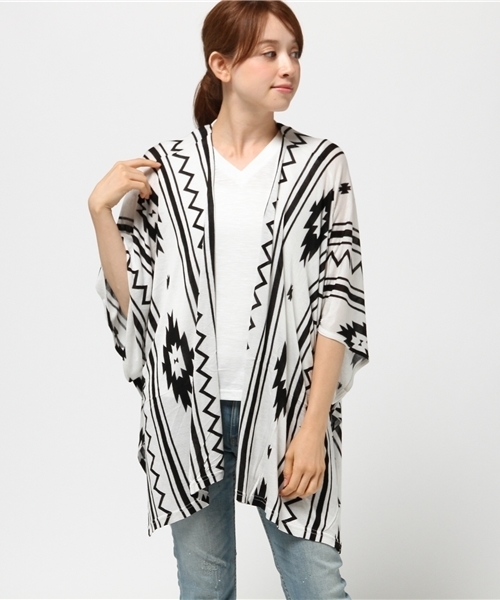 VENCEEXCHANGE（ヴァンスエクスチェンジ）の「オルテガ柄カーデアンサンブル（カーディガン/ボレロ・レディース・ホワイト・MEDIUM）」の14枚目の写真