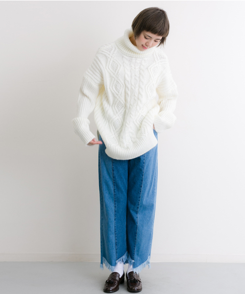 MERLOT（メルロー）の「デニムランダムカットワイドパンツ578-6527（デニムパンツ・レディース・ライトブルー/ブルー/ネイビー・FREE）」の11枚目の写真