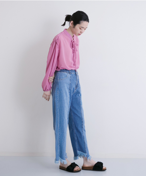 MERLOT（メルロー）の「デニムランダムカットワイドパンツ578-6527（デニムパンツ・レディース・ライトブルー/ブルー/ネイビー・FREE）」の14枚目の写真