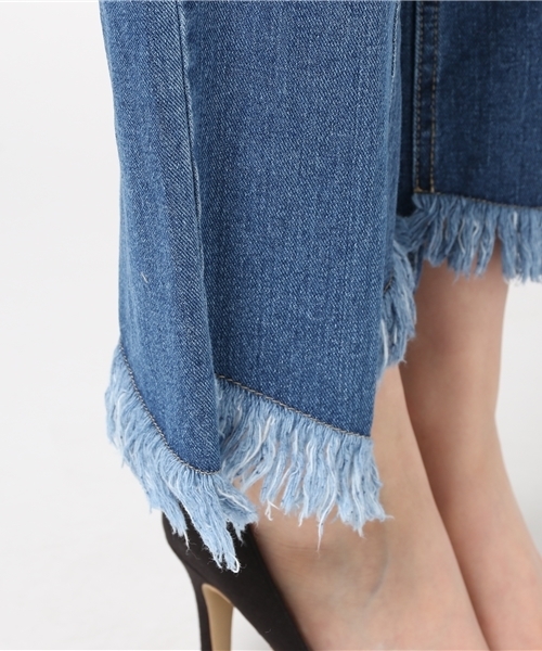 MERLOT（メルロー）の「デニムランダムカットワイドパンツ578-6527（デニムパンツ・レディース・ライトブルー/ブルー/ネイビー・FREE）」の22枚目の写真