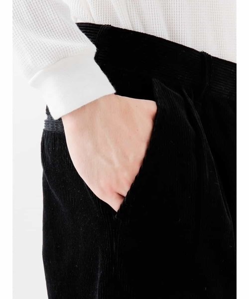 MK MICHEL KLEIN HOMME （エムケーミッシェルクランオム）の「コーデュロイラフパンツ（スラックス・メンズ・ベージュ/ブラック・MEDIUM/LARGE）」の6枚目の写真