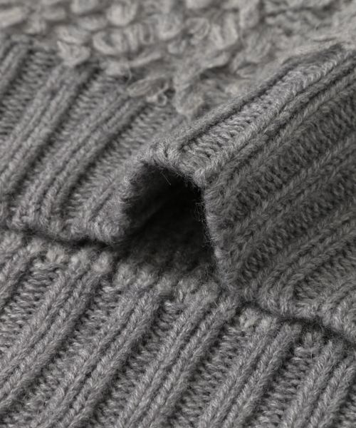 URBAN RESEARCH Sonny Label（アーバンリサーチサニーレーベル）の「ループヤーンニットプルオーバー（ニット/セーター・レディース・グレー/レッド/オフホワイト/ブルー系その他・FREE）」の6枚目の写真