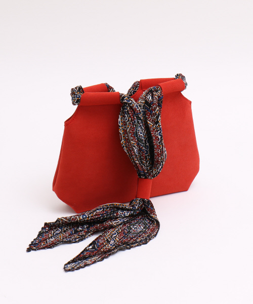 Liberty Bell(リバティーベル)の「【LIBERTY BELL】Scarf 2way Bag(ショルダーバッグ・レディース・ブラック/ブラウン/レッド・フリー)」の1枚目の写真