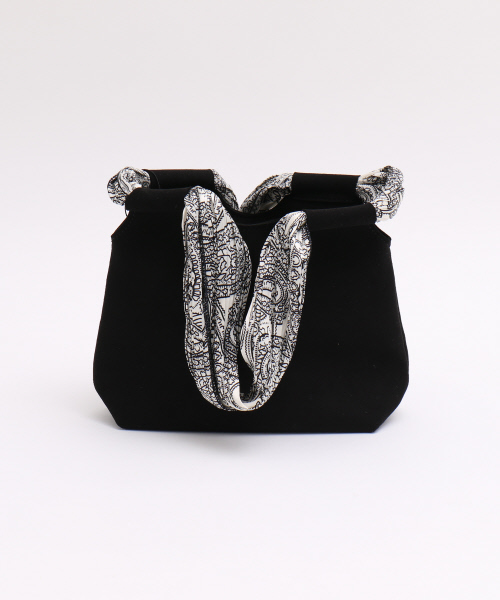 Liberty Bell(リバティーベル)の「【LIBERTY BELL】Scarf 2way Bag(ショルダーバッグ・レディース・ブラック/ブラウン/レッド・フリー)」の5枚目の写真