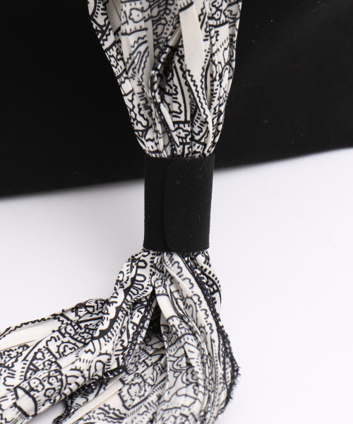Liberty Bell(リバティーベル)の「【LIBERTY BELL】Scarf 2way Bag(ショルダーバッグ・レディース・ブラック/ブラウン/レッド・フリー)」の11枚目の写真