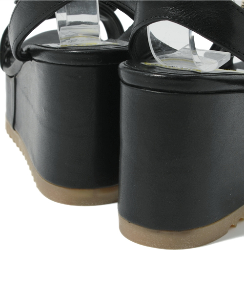 MIDWEST（ミッドウエスト）の「Pippi  プラットホームサンダル（サンダル・レディース・ベージュ/ブラック・37/37.5/38/35.5/36/36.5）」の16枚目の写真