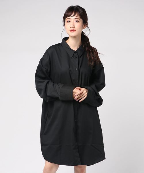 PUNYUS（プニュズ）の「ロゴシャツワンピース（シャツワンピース・レディース・ブラック/パープル/カーキ・1/2/4/3）」の2枚目の写真