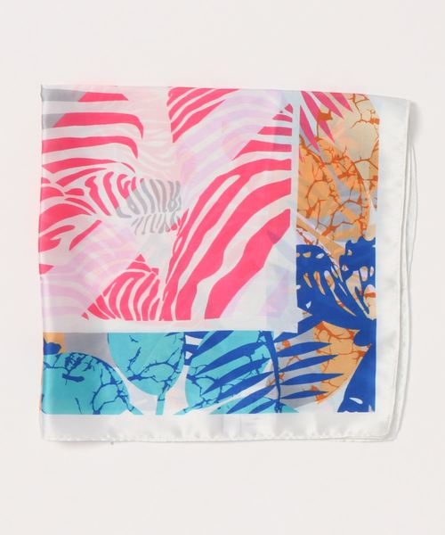 DISCOAT(ディスコート)の「スカーフ58×58(バンダナ/スカーフ・レディース・ベージュ/ネイビー/イエロー/ピンク・FREE)」の13枚目の写真