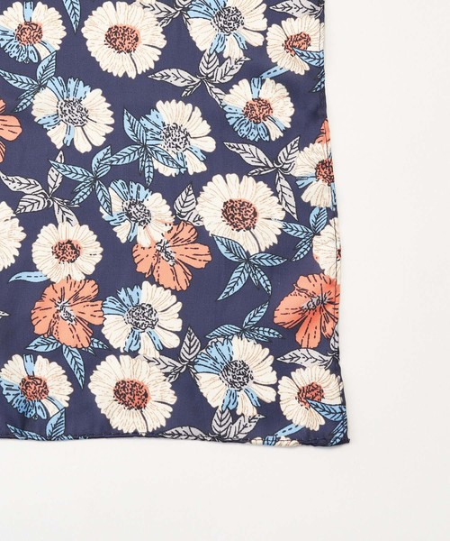 DISCOAT(ディスコート)の「スカーフ58×58(バンダナ/スカーフ・レディース・ベージュ/ネイビー/イエロー/ピンク・FREE)」の8枚目の写真