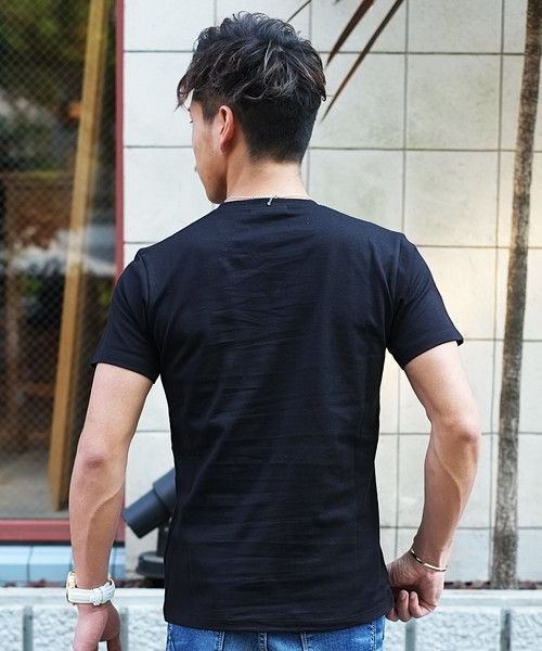 GOSTAR DE FUGA（ゴスタール ジフーガ）の「モノクロデザインVネック半袖Tカットソー/半袖Tシャツ（Tシャツ/カットソー・メンズ・ホワイト/ブラック・M/L）」の9枚目の写真