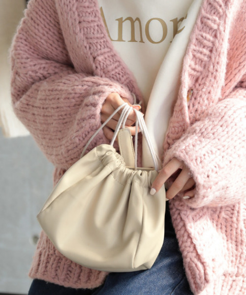 DONOBAN(ドノバン)の「PUレザー巾着バッグ(ショルダーバッグ)」|ベージュ