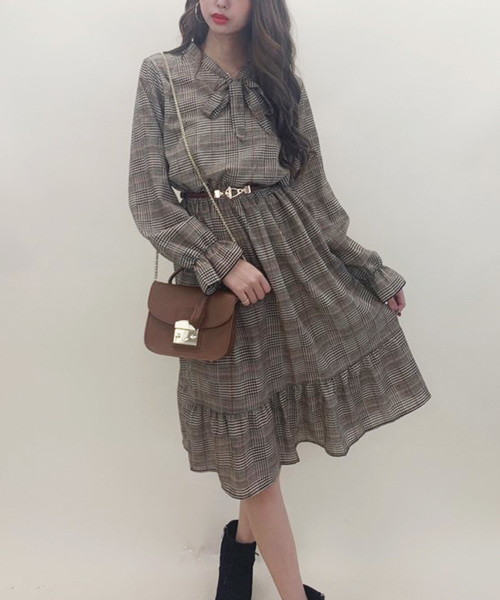 Spiga スピーガ の ﾁｪｯｸ柄ﾎﾞｳﾀｲﾜﾝﾋﾟｰｽ ワンピース Wear