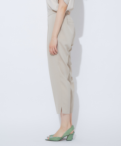 qualite（カリテ）の「【WEB限定】バックサテンスリットパンツ（その他パンツ・レディース・ベージュ/イエロー/ライトブルー/ブラック/ブラウン/グリーン・36/38/40）」の8枚目の写真