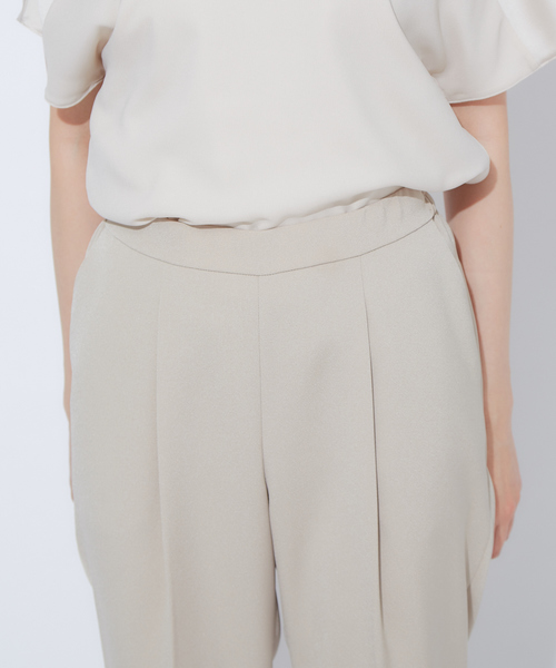 qualite（カリテ）の「【WEB限定】バックサテンスリットパンツ（その他パンツ・レディース・ベージュ/イエロー/ライトブルー/ブラック/ブラウン/グリーン・36/38/40）」の11枚目の写真