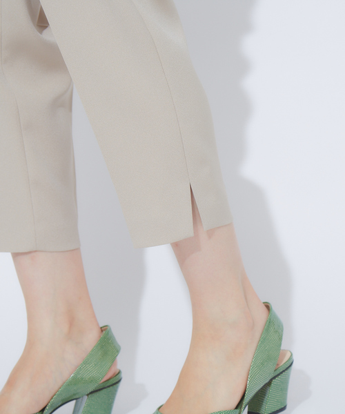 qualite（カリテ）の「【WEB限定】バックサテンスリットパンツ（その他パンツ・レディース・ベージュ/イエロー/ライトブルー/ブラック/ブラウン/グリーン・36/38/40）」の13枚目の写真