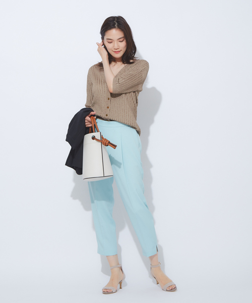 qualite（カリテ）の「【WEB限定】バックサテンスリットパンツ（その他パンツ・レディース・ベージュ/イエロー/ライトブルー/ブラック/ブラウン/グリーン・36/38/40）」の22枚目の写真