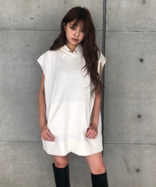 ENVYM（アンビー）の「ポンチＮ／Ｓフーディー（Tシャツ/カットソー・レディース・ホワイト/ブラック・FREE）」の11枚目の写真