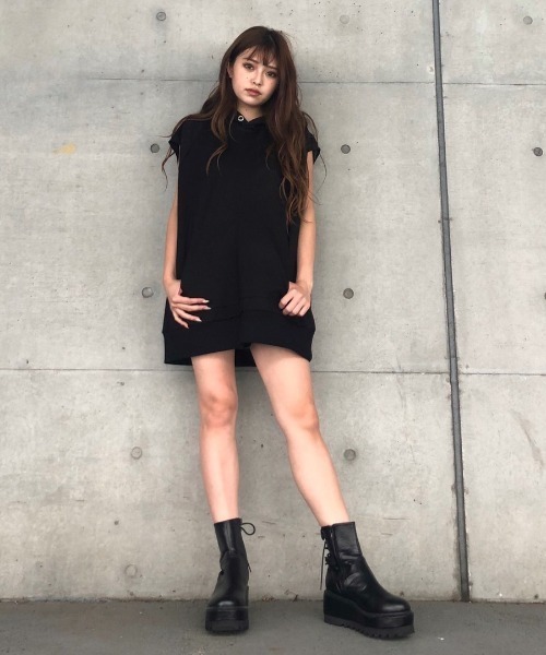 ENVYM（アンビー）の「ポンチＮ／Ｓフーディー（Tシャツ/カットソー・レディース・ホワイト/ブラック・FREE）」の5枚目の写真