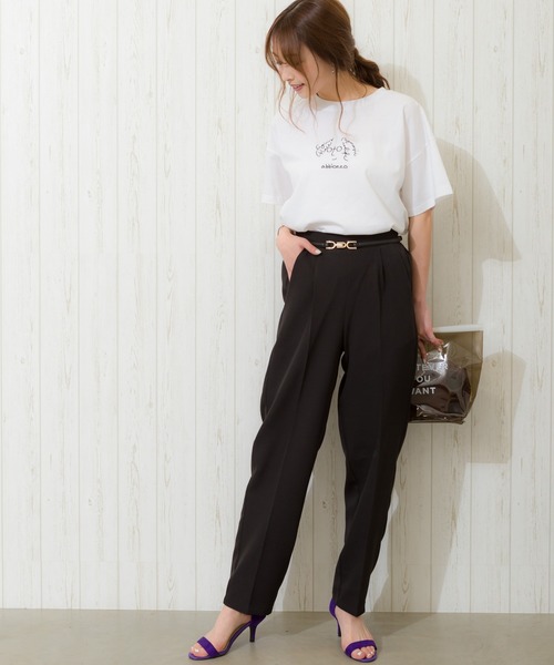 SpRay（スプレイ）の「センタープレステーパードパンツ（その他パンツ・レディース・ブラック/パープル/ブラウン/カーキ/ピンク/イエロー/ブルー/グレイッシュベージュ・FREE）」の3枚目の写真