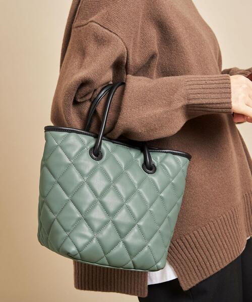 BEAUTY&YOUTH UNITED ARROWS（ビューティーアンドユースユナイテッドアローズ）の「BY∴ キルティングインポーチトートバッグ -3WAY- о（トートバッグ・レディース・ブラック/グレー/モカ・FREE）」の5枚目の写真