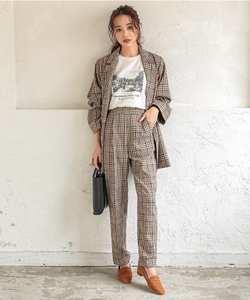 KOBE LETTUCE(コウベレタス)の「スクエアトゥサークルヒールローファー(ローファー・レディース・ベージュ系その他/ブラック系その他/ブラック/ブラウン系その他/キャメル・L/LL/M/S)」の8枚目の写真
