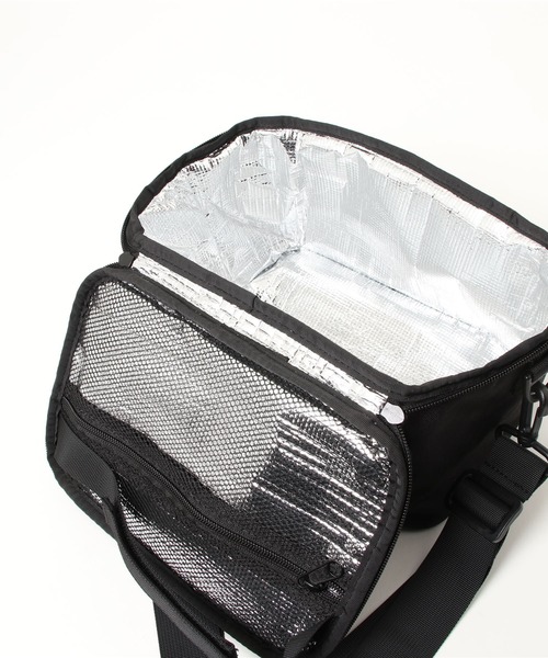 KiU（キウ）の「600D ソフトクーラーバッグ　5L（アウトドアグッズ・メンズ・レオパード/グレー系その他/ホワイト系その他/ブラック系その他/ブラック/カーキ/ブラック系その他2/ホワイト×ブルー/カラフル/ベージュ系その他/レッド系その他/ブルー系その他/ブルー系その他2/タイガーカモ/ブラック×カーキ/ブルー系その他3/ダークグリーン系/ベージュ系その他2/ホワイト系その他2・FREE）」の21枚目の写真