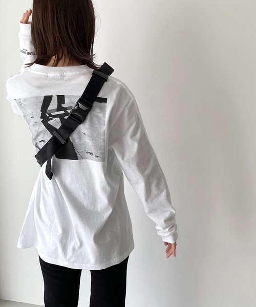 CANAL JEAN（キャナルジーン）の「1975 TOKYO(1975 トーキョー) "STREET PHOTO"ロングTシャツ（Tシャツ/カットソー・レディース・ホワイト/ライム/エメラルド・LARGE/X-LARGE）」の18枚目の写真