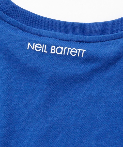 NEIL BARRETT（ニールバレット）の「Neil Barrett（ニール バレット）Tシャツカットソー（Tシャツ/カットソー・キッズ・ブラック/ブルー・8YEAR/12YEAR/6YEAR/14Y/10YEAR）」の11枚目の写真