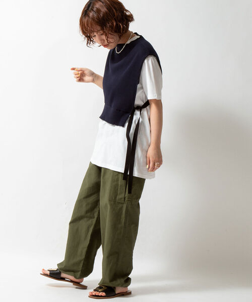 Rie Miller（リエミラー）の「ワイドシルエットカーゴパンツ（カーゴパンツ・レディース・オリーブ/キナリ・2/1）」の14枚目の写真