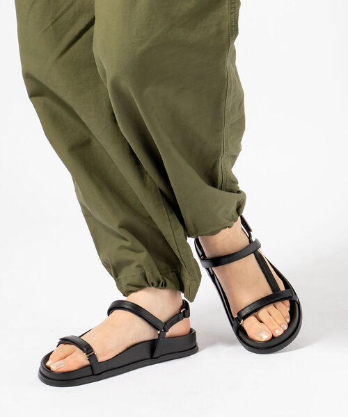 Rie Miller（リエミラー）の「ワイドシルエットカーゴパンツ（カーゴパンツ・レディース・オリーブ/キナリ・2/1）」の20枚目の写真