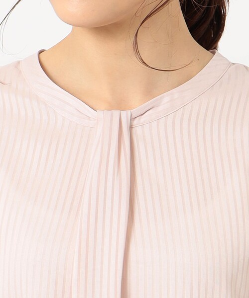J.PRESS Ladies（J.プレス レディス）の「レイヤードボウタイ ストライプ カットソー（Tシャツ/カットソー・レディース・ベージュ系1/ピンク系1/スモーキーグリーン系1・SMALL）」の11枚目の写真