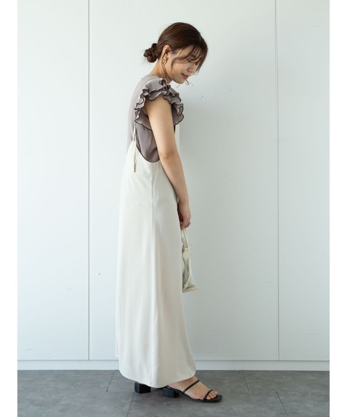 Green Parks(グリーンパークス)の「バックVネックキャミワンピース*(ワンピース・レディース・ブラック/ライトベージュ/パープル・FREE)」の6枚目の写真