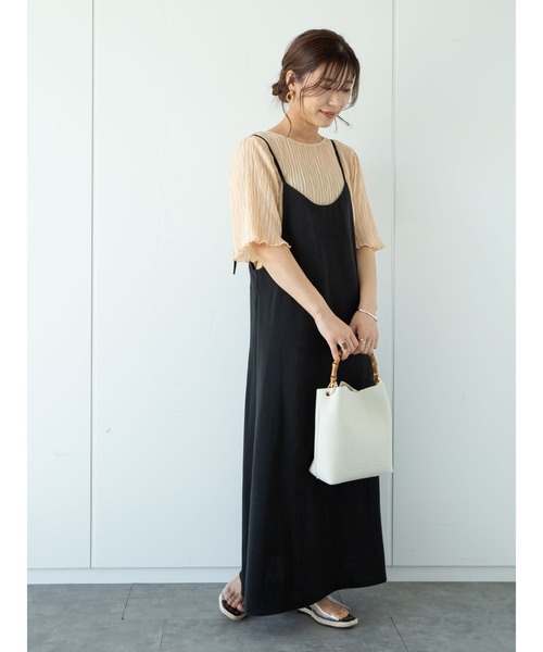 Green Parks(グリーンパークス)の「バックVネックキャミワンピース*(ワンピース・レディース・ブラック/ライトベージュ/パープル・FREE)」の16枚目の写真