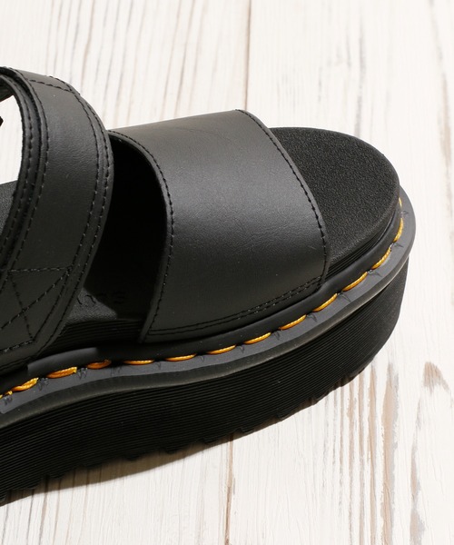 Dr. Martens(ドクターマーチン)の「Dr.Martens ドクターマーチン / Voss Quad ヴォスクワッド 厚底レザーサンダル(サンダル・レディース・ブラック/ホワイト・23cm/22cm/24cm)」の17枚目の写真
