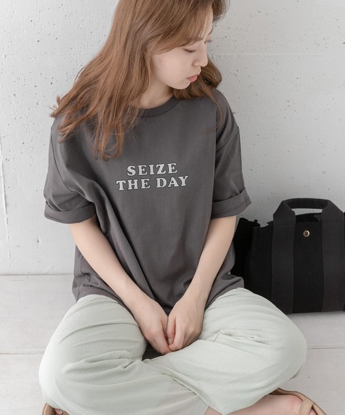 URBAN RESEARCH Sonny Label（アーバンリサーチサニーレーベル）の「ヴィンテージライクプリントTEE（Tシャツ/カットソー・レディース・チャコールグレー/オフホワイト/ベージュ・FREE）」の3枚目の写真