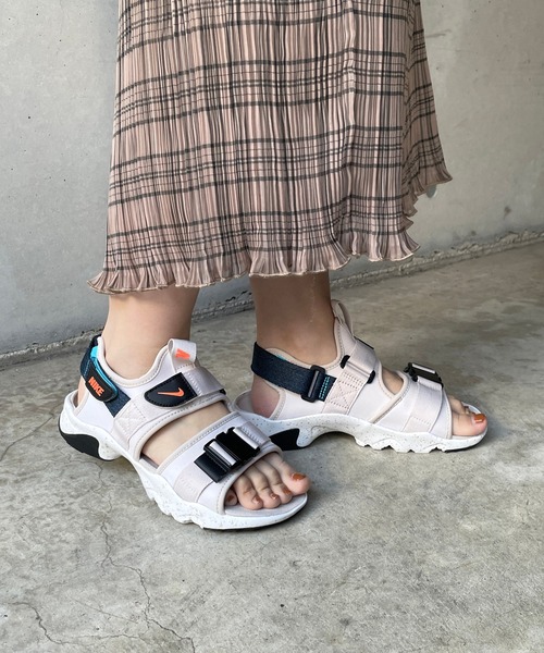 Nike ナイキ キャニオンサンダル サンダル Nike ナイキ のファッション通販 Zozotown